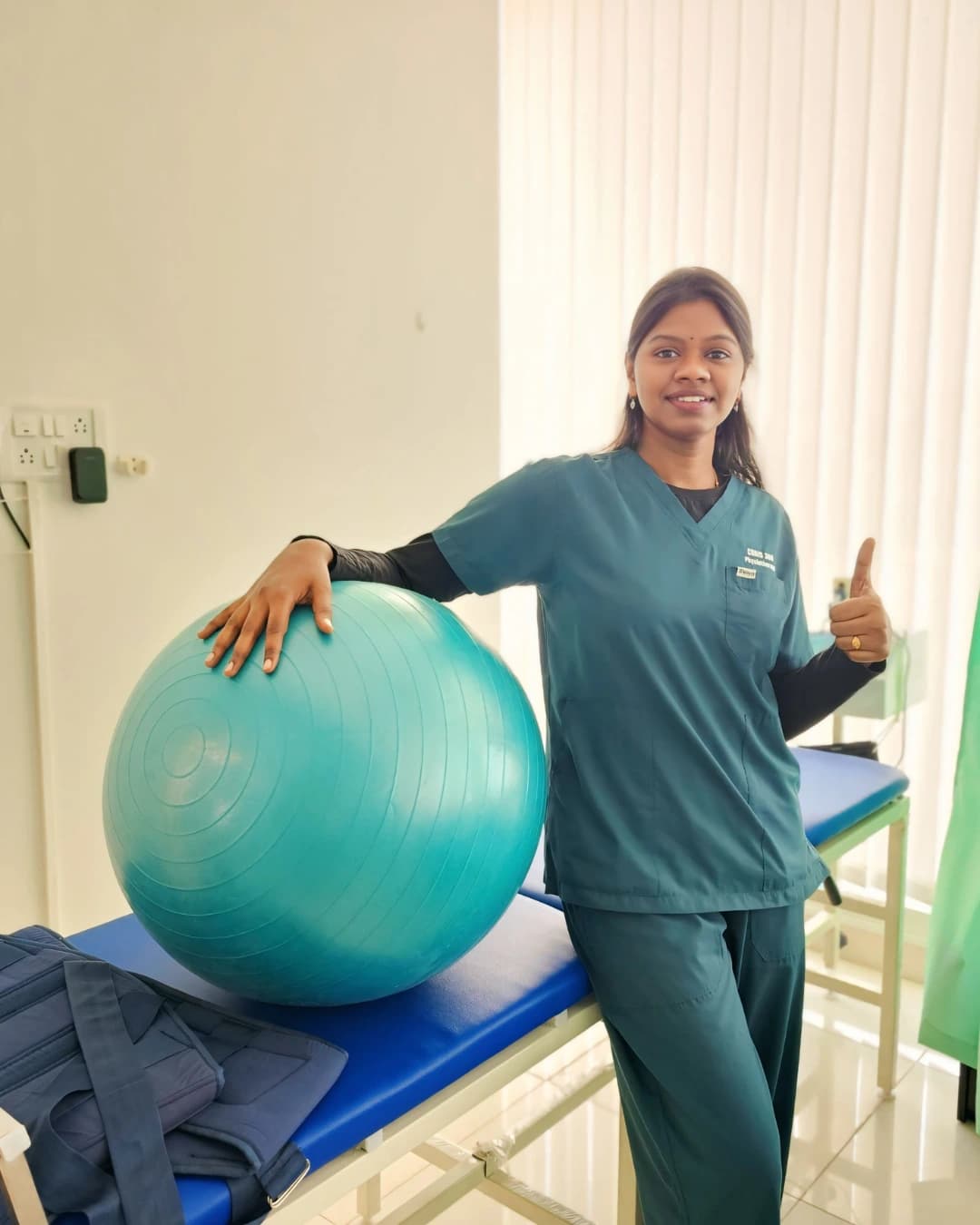 Lady physiotherapist in Uttarahalli at Curis 360