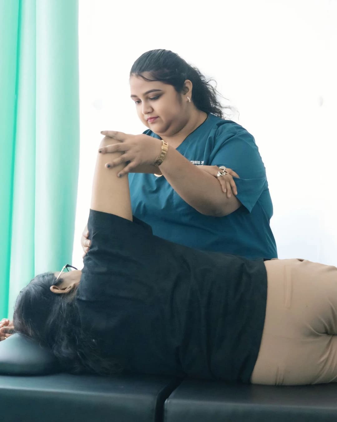 Guided physiotherapy exercise at Curis 360 Vasanthapura
