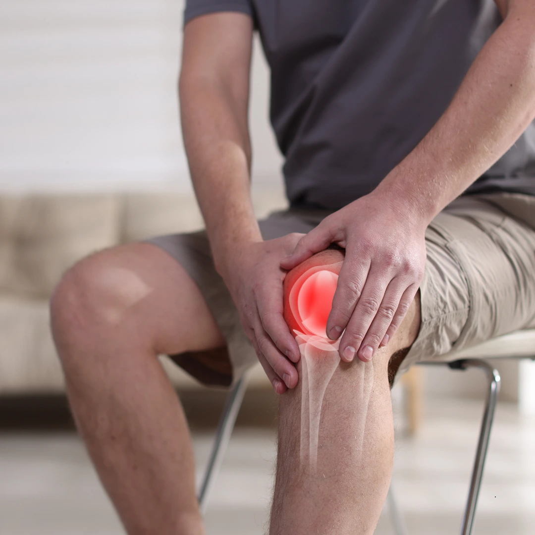 Physiotherapist applying knee joint mobilization at Curis 360 Banashankari clinic